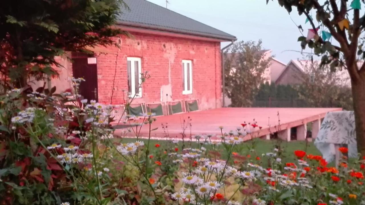 Swieze Poddasze U Przybyszow Andruszkowice Экстерьер фото
